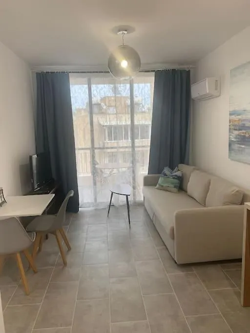 Antonia Sea View Suite Larnaca